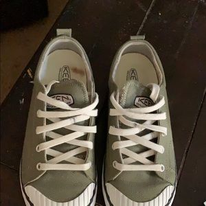 Keen sneakers green